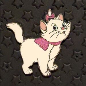 Disney Marie Pin